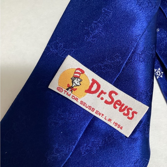 Mens tie, Dr Seuss Christmas.The Grinch - Picture 2 of 2